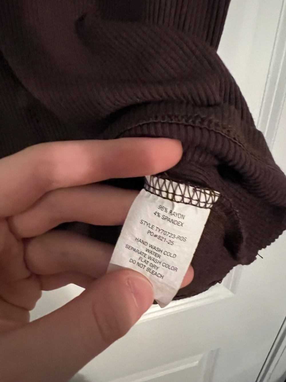 Simple Brown Scoop-Neck Ribbed Tee - Picture 5 of 5